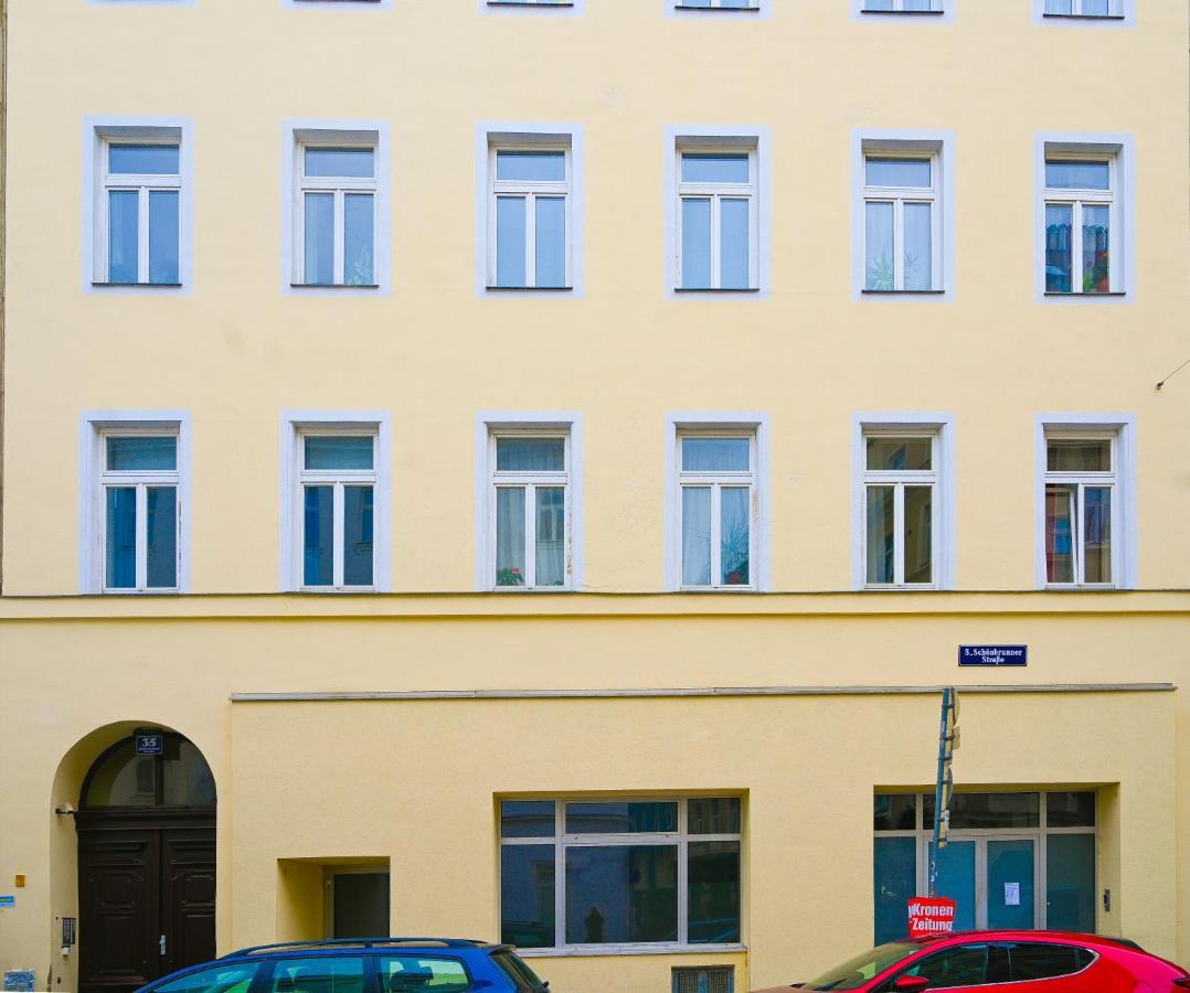 Exclusive Schönbrunn Apartment Wien